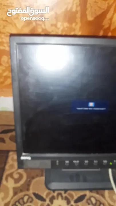 شاشة كمبيوتر مستعمله