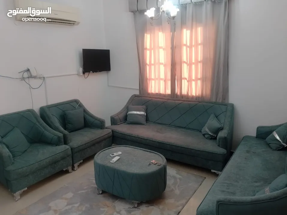 لدينا شقق واستديوهات الغبره الشماليه قريبه من شارع 18 نوفمبر  We have apartments and studios.