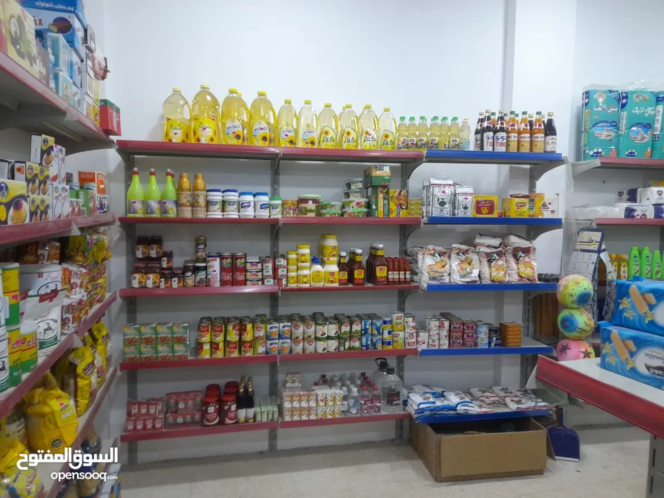 سوبر ماركت للبيع