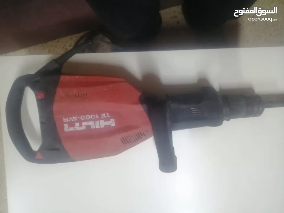 هلتي تي 10000Avr  من ماركه هلتي بحال الوكاله