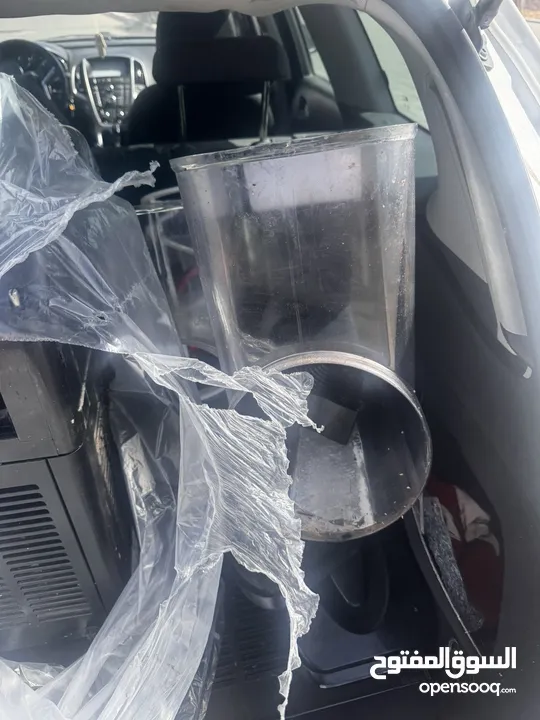 ماكنة ايس  كوفي راسين بحالة ممتازة