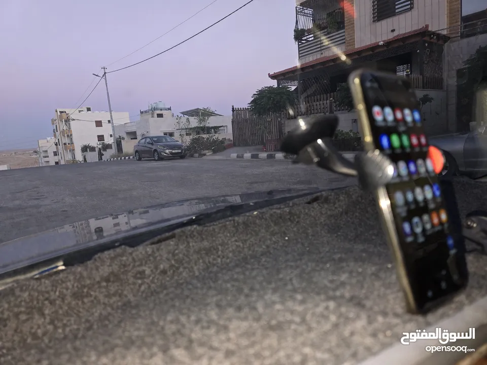 حمالت هاتف. الأصلي للسياره للبيع بسعر مغري