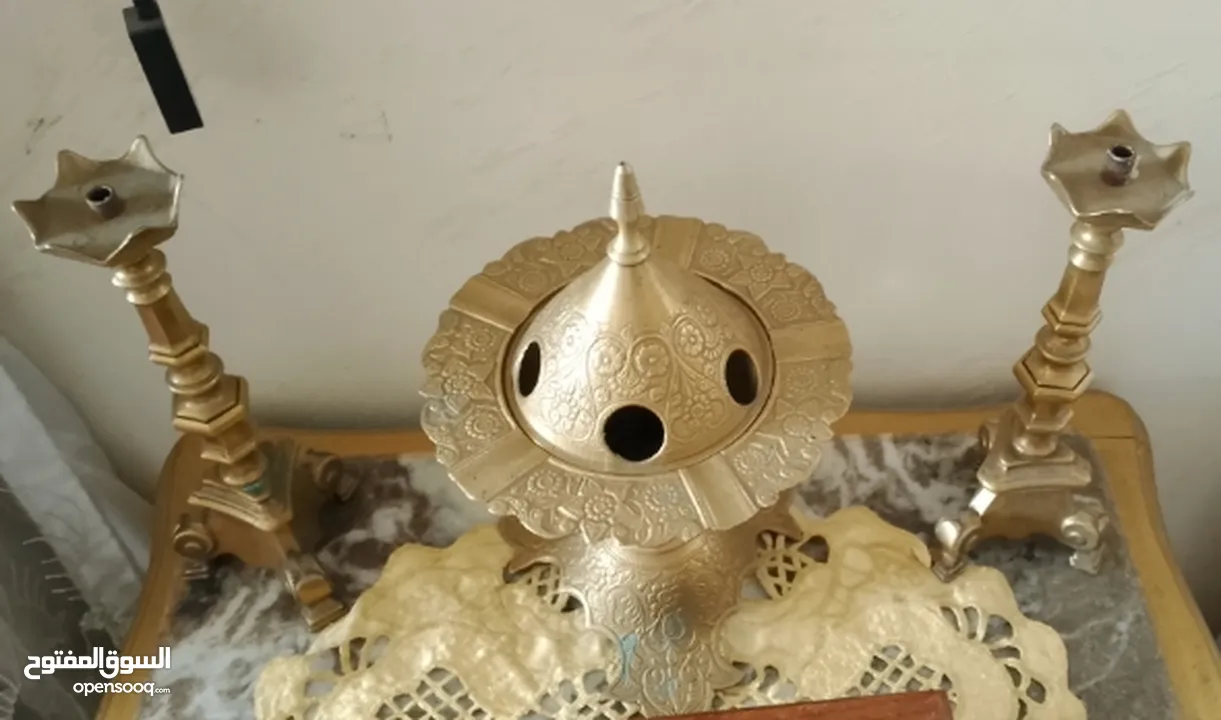 شمعدان ومبخرة