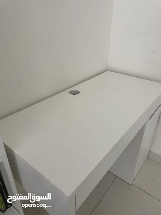 Sleek White Desk - Modern Workspace Essential! From ikea