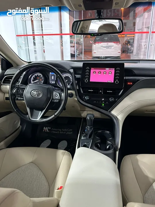 Toyota Camry GLE 2021