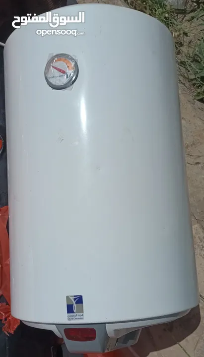 كيزر ، غيزر ، سخان ماء للبيع بحالة ممتازة عدد 2