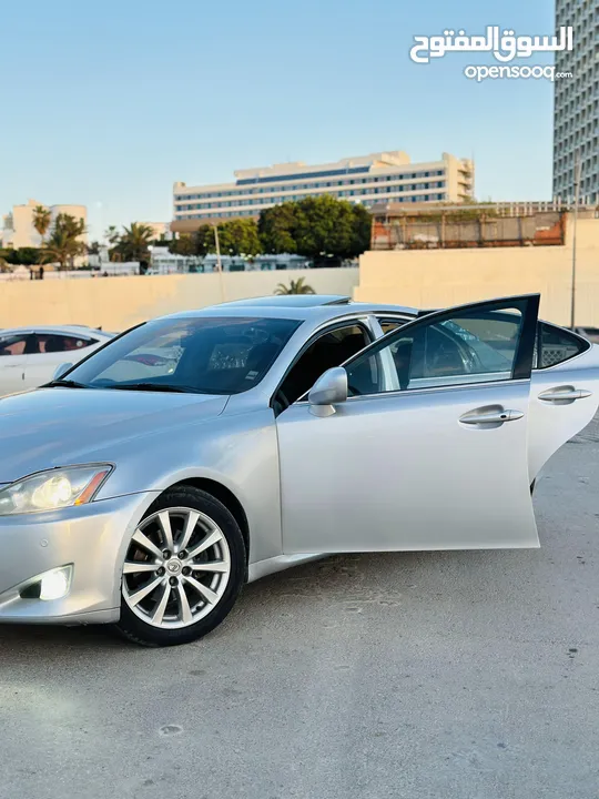 LEXUS IS250