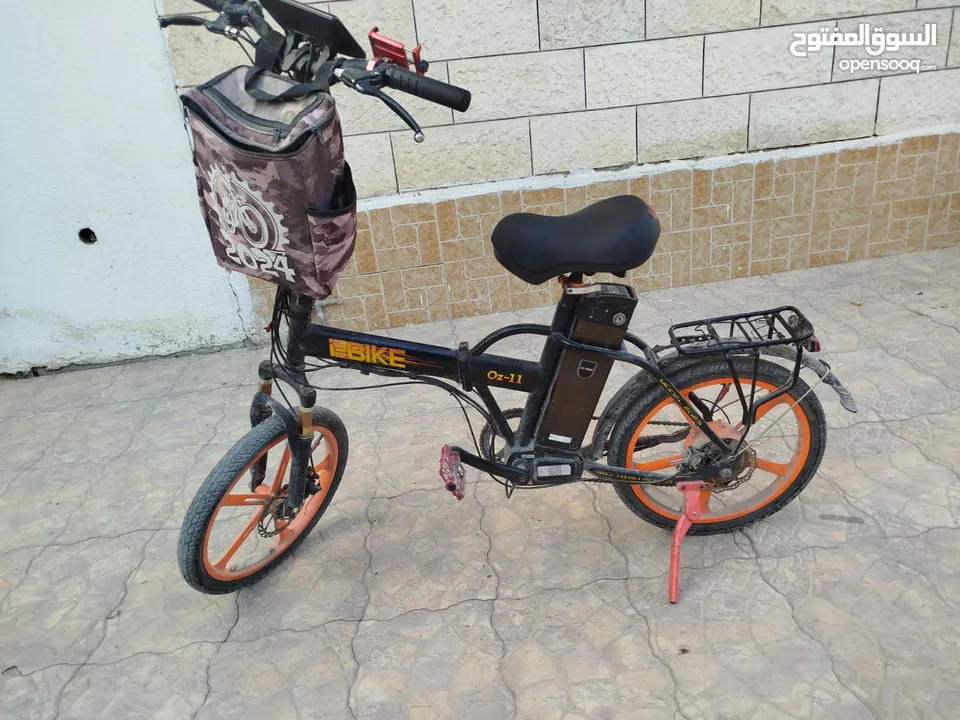 بسكليت كهرباء للبيع  كل اشي جديد  بس في مشكله في البطاريه البسكليت بصلاه عنبي ولى برغي ناقصه
