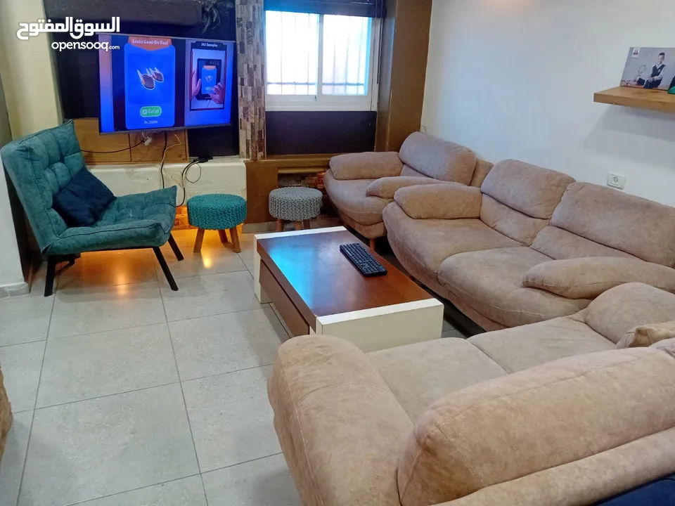 طقم صالون امريكي نفخ خشب نضيف وثقيل تفصيل