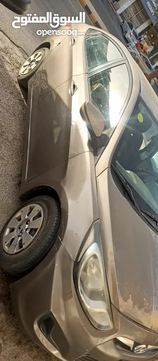 Hyundai Accent 2012 Auto gear