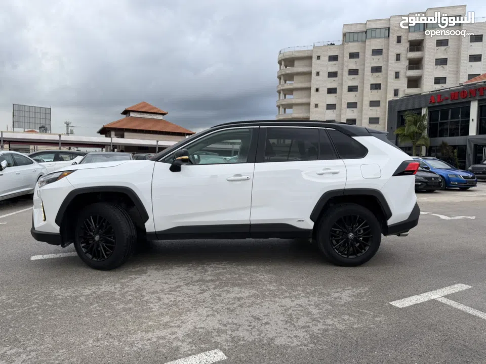 تويوتا RAV4 ترخيص 2023 محرك 2500 هايبرد  جير أوتوماتيك 296 حصان
