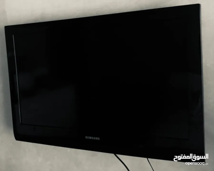 32 inch Samsung TV-Black