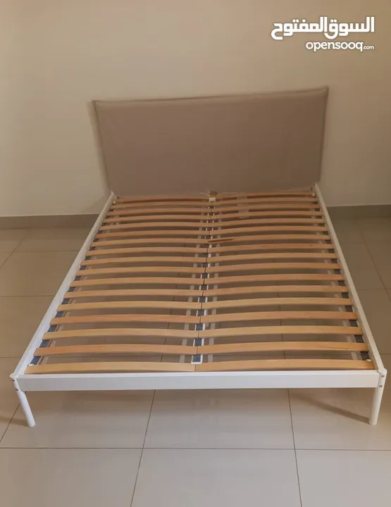 double bed and mattress ( 140 × 200 )