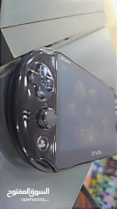 PSP VITA (2000) 128 GB معدلة بشكل كامل