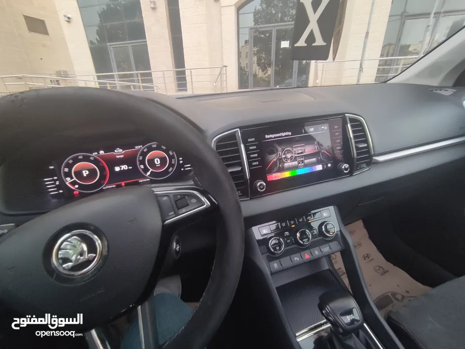سكودا كاروك فل اضافات للبيع بسعر مغري ع الكاش
