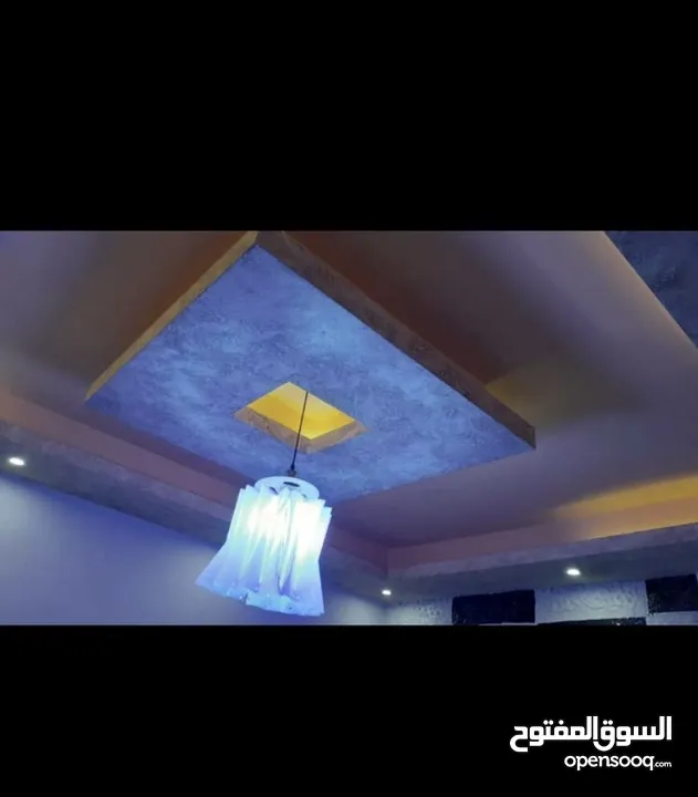 أستديوهات مفروشه بالكامل ديلوكس غرفه وصاله وغرفه ومطبخ وحمام طابق ارضي قرب محكمة شمال عمان