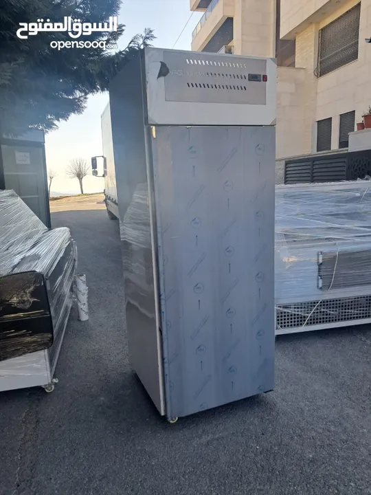 ثلاجات دلي + حفظ + عرض لحوم (استعمال اقل من 4 شهور ) بعضها غير مستعمل