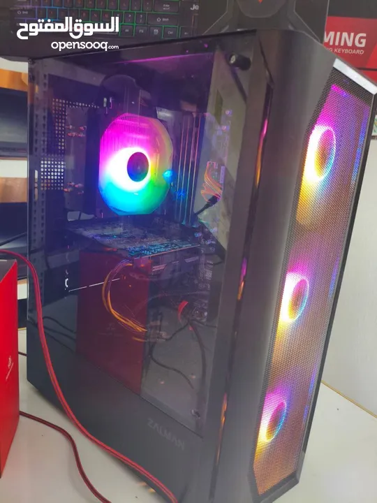 كمبيوتر جهاز كامل متكامل فقط وصّل شغل واستمتع