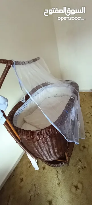 أغراض أطفال للبيع