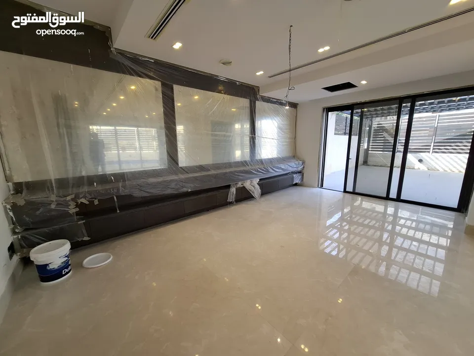 Villa for sale  ( Property 43026 )-174809396