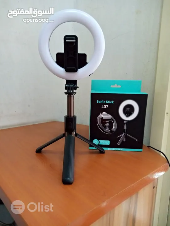 Level 3 selfie stick l07 ring light حامل للهاتف مع إضاءة  رينج لايت بالوان متعددة واحجام متعددة 