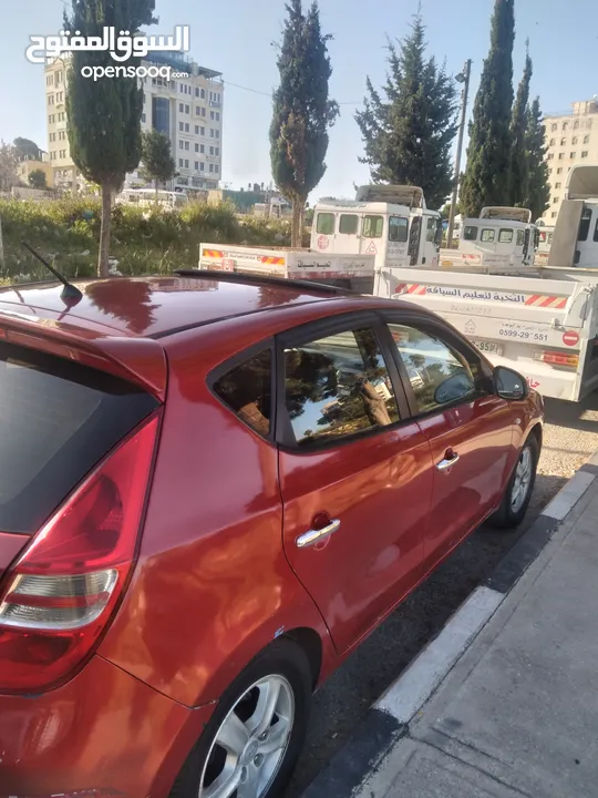 هونداي i30 ديزل غيار عادي بحالة ممتازة