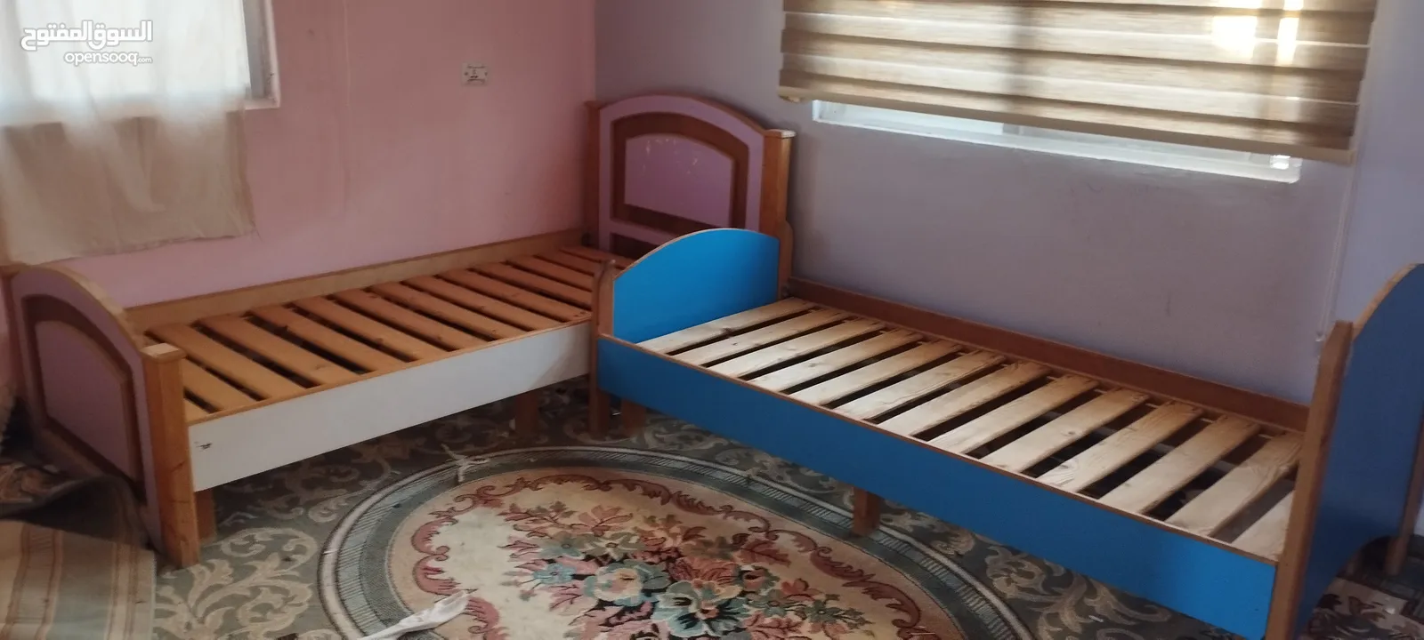 تخت للبيع بحالة الوكالة خشب ثقيل