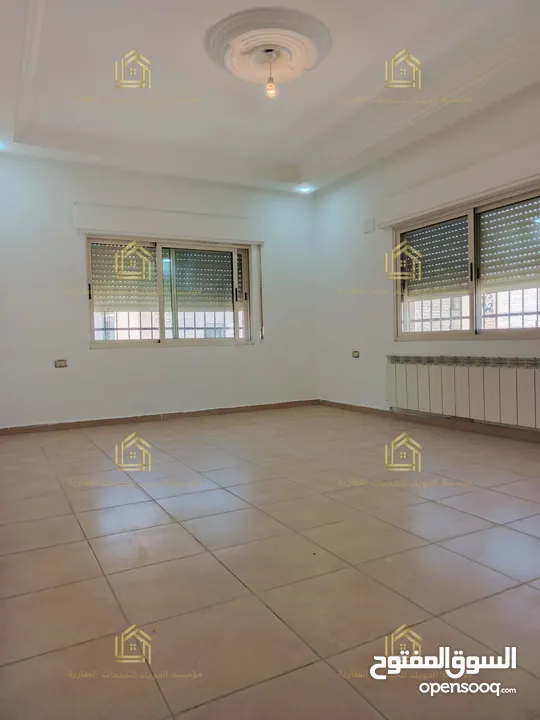 شقة مميزة - الجبيهة - 3نوم1ماستر - 220م - بلكونتين بإطلالــــه مميزة - قرب الخدمات العامة