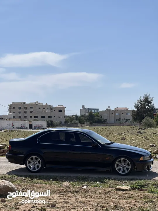Bmw 520i e39 بي ام دبليو دب جير عادي الرجاء التواصل على رقم بالاعلان  ا2003