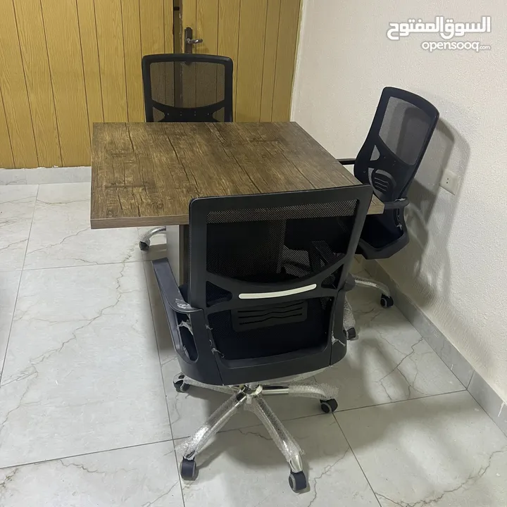 حجم مترين بتصميم فاخر جدا وسماكه معدنية فائقة الجودة بسعر شامل التركيب  والتوصيل تميز بتصميمات عصرية