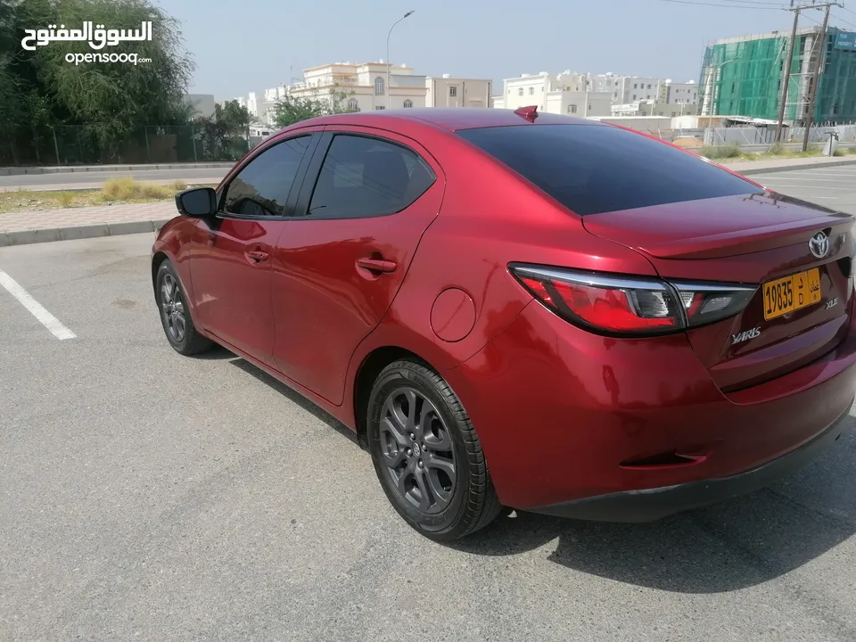 TOYOTA YARIS XLE 2019