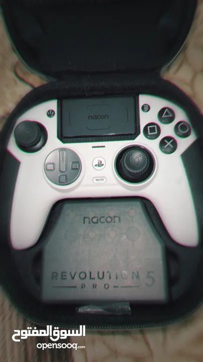 Nacon Revolution Pro 5