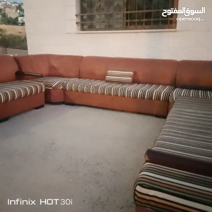 كورنر تفصيل 11 مقعد خشب سويد وايادي زان