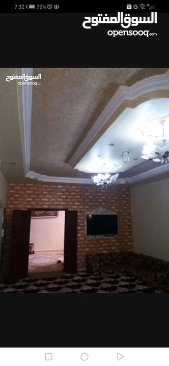 للبيع    مجمع تجاري.   ثلاث مخازن + شقق عدد ثنين   بدخل شهري
