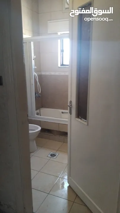 شقه طابقيه للبيع الزرقاء جبل طارق
