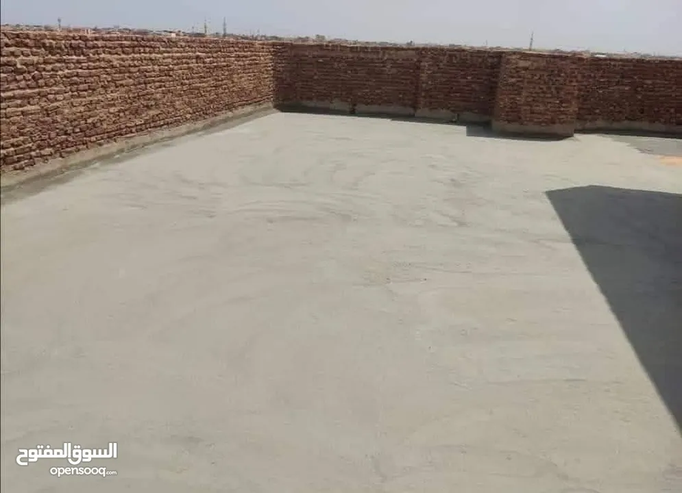 فني عازل مائي وحراري