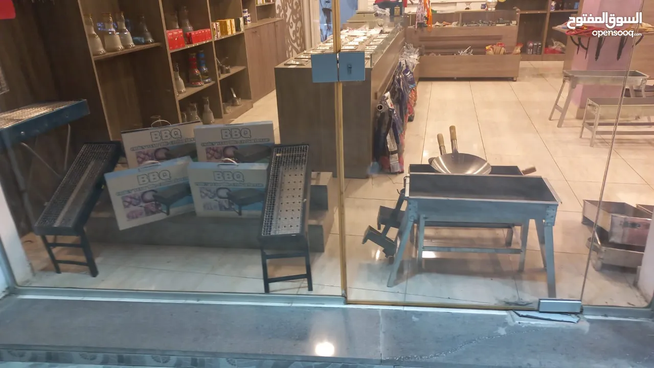 محل  بابين بالفحيص او الموقع  للبيع