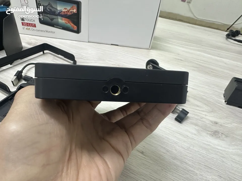 مع تخفيض السعر ( شاشة Feelworld F6 Plus 5.5 بوصة تعمل باللمس بدقة 4K HDMI )