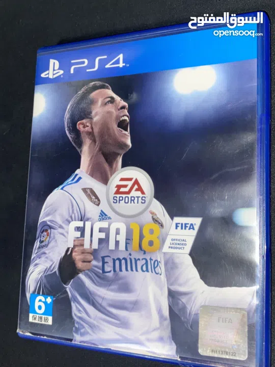 بلايستيشن 4 مستعمل شبه جديد حالة وكالة مع 3 ايادي سوني 4 اصلي حالة وكالة بلايستيشن مرتب كانه جديد