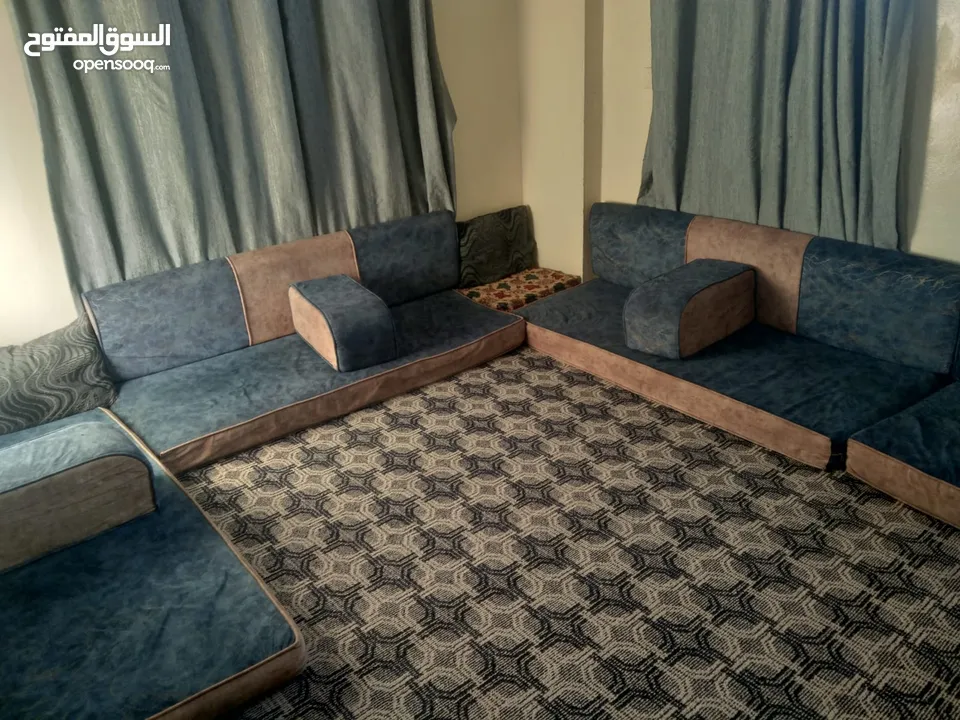 غرفه اثاث جلوس معيشه للبيع مستعمل جديد 6 شهور  مع عروض