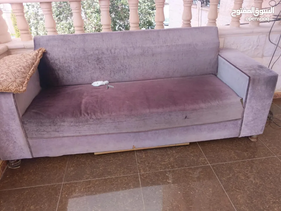 مجموعة أغراض للبيع