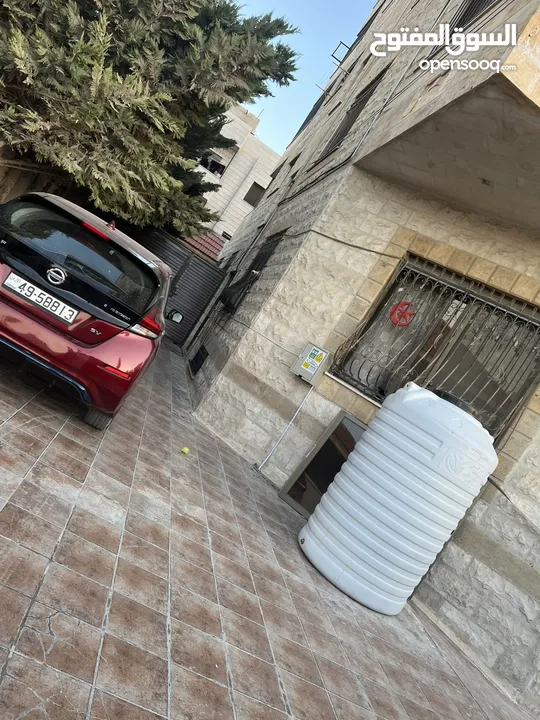 شقق للبيع ارضي وطابق ثالث
