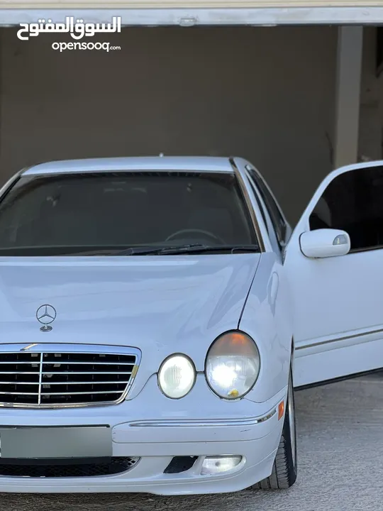 مرسيدس قرش ونص 2000 E270/220