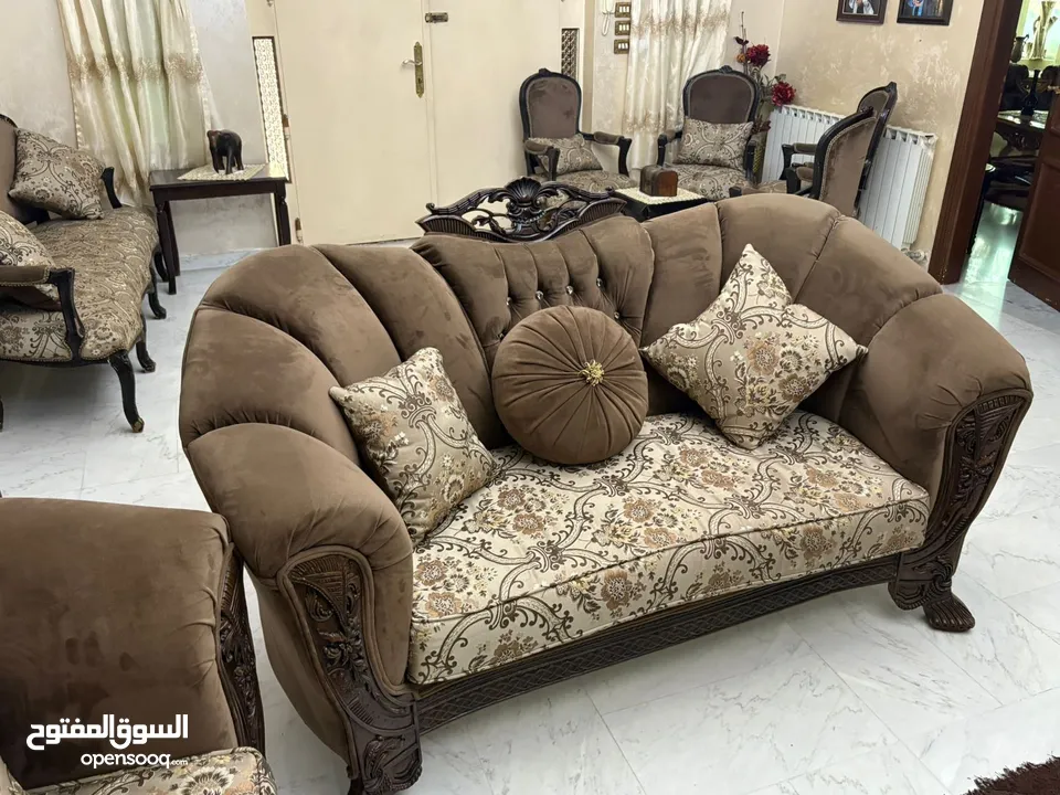 طقم كنبيات زان 9 مقاعد بحالة الجديد