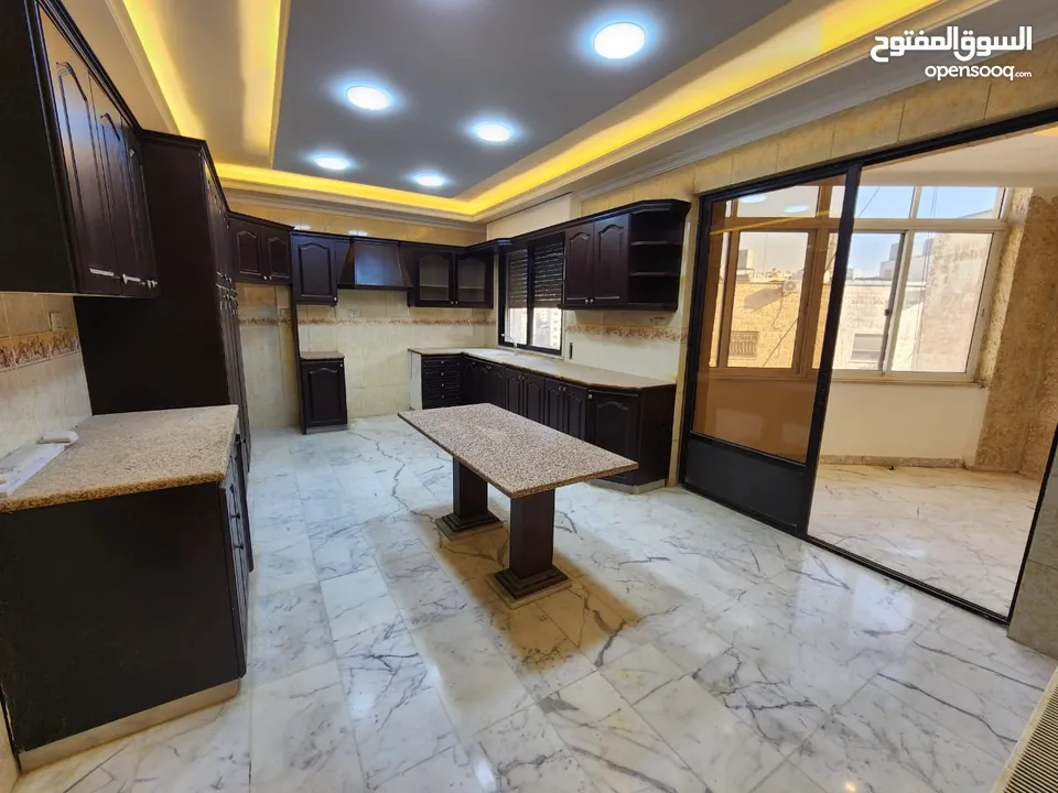 شقة للبيع في منطقة الشميساني - ref : 14417