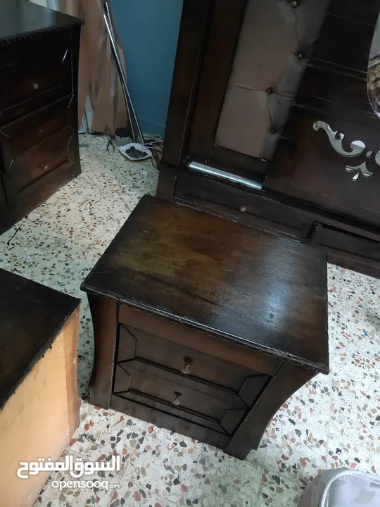 غرفه نوم تفصيل خشب تقيل