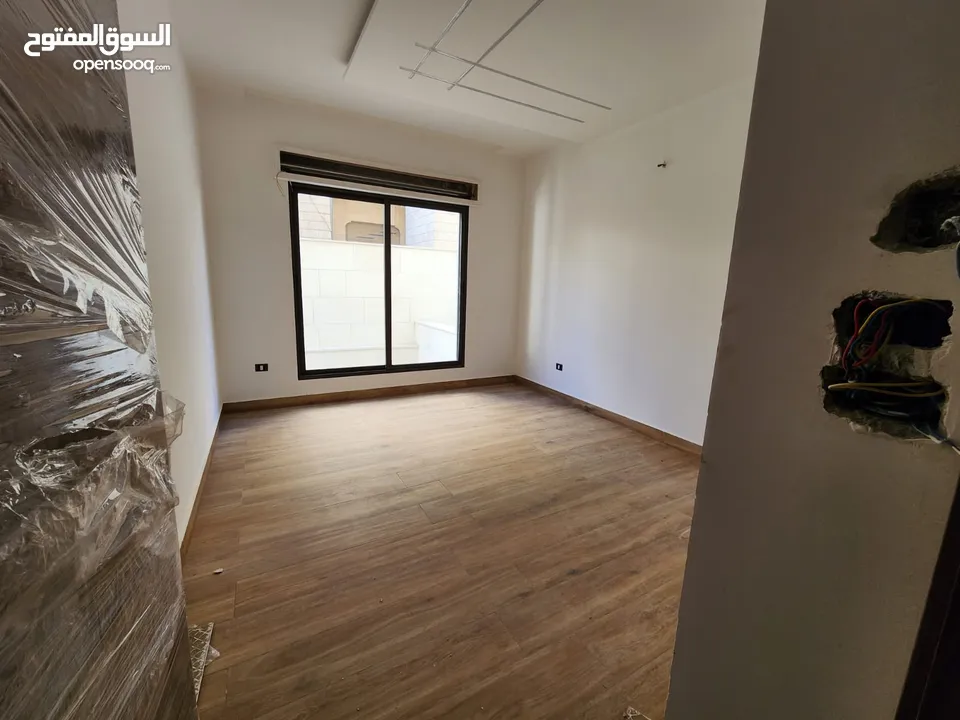 شقة للبيع في الصويفية ref : 14279