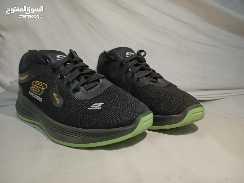 كوتشي نسائي اسود مقاس 39  black sneakers for women size 39