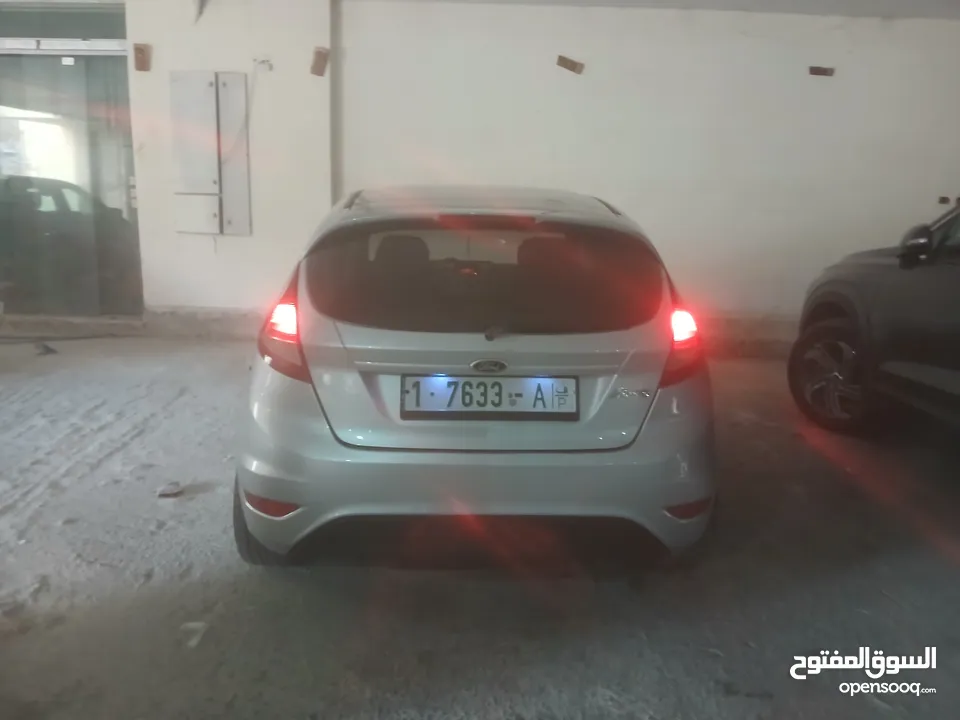 فرد فيستا للبيع 2012