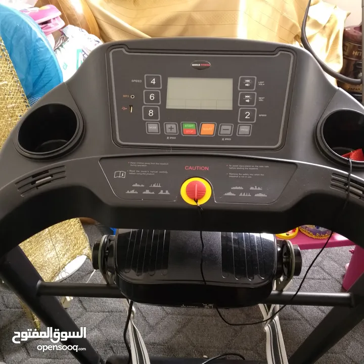 جهاز رياضة للمشي تريدميل بحالة ممتازة جدا للبيع